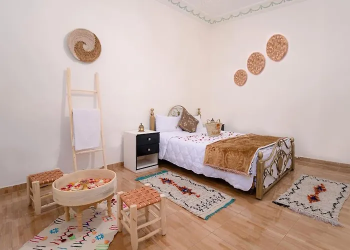 Riad Nicedina